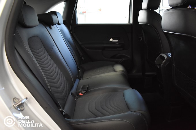 MERCEDES-BENZ B 180 d Automatic Sport
